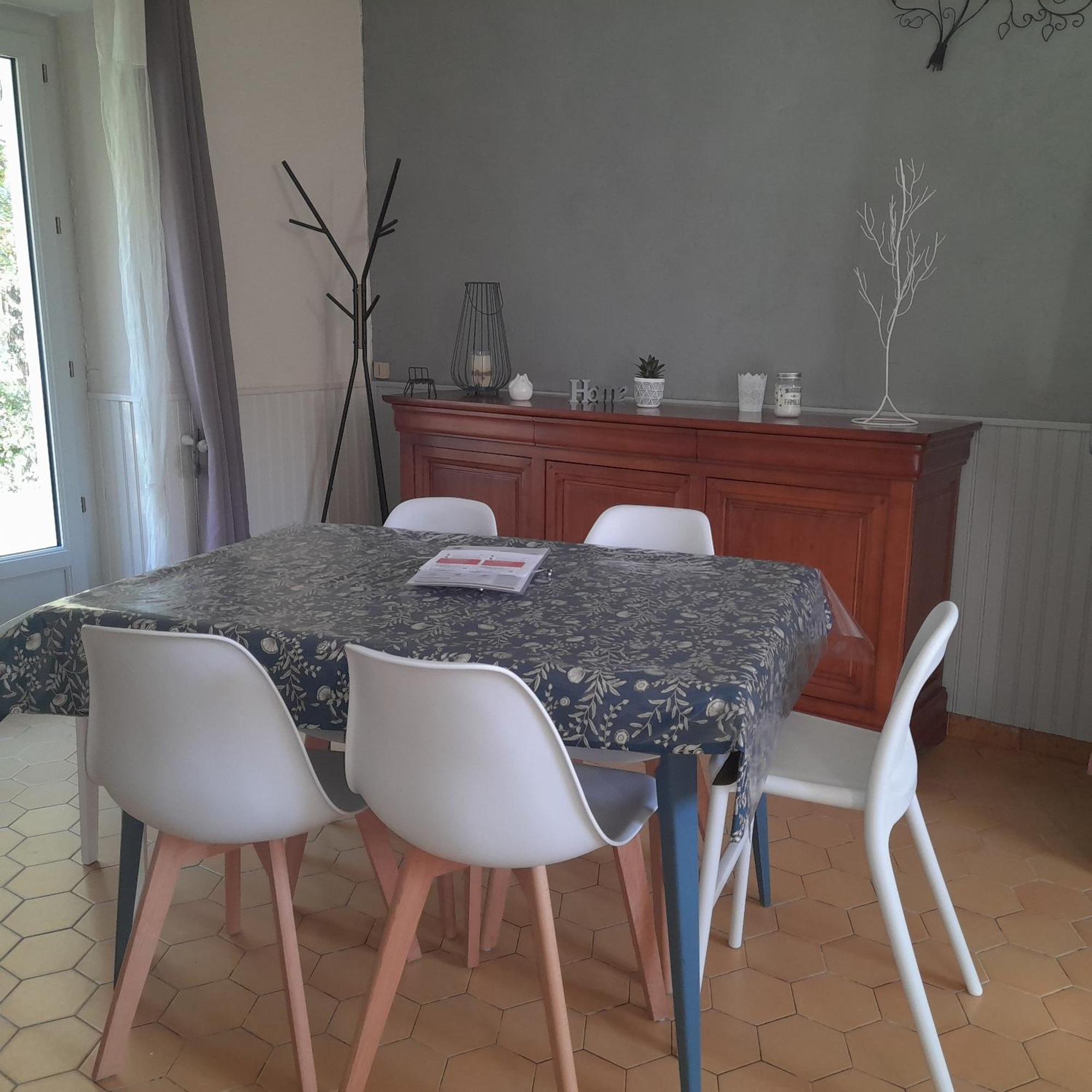 Gite les Vignes du Château - 4 personnes Gehee Exterior foto